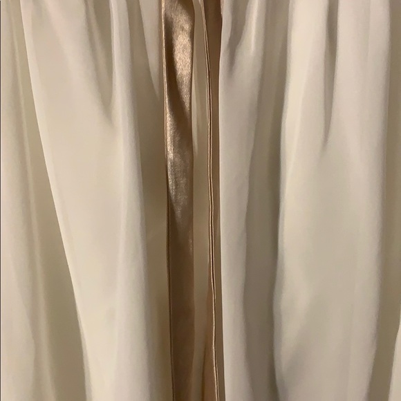 Size 5 flirty cream and gold dress - Picture 3 of 7